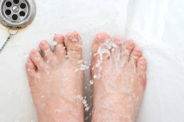 Foot Ice Bath Benefits: A Guide to Cold Therapy